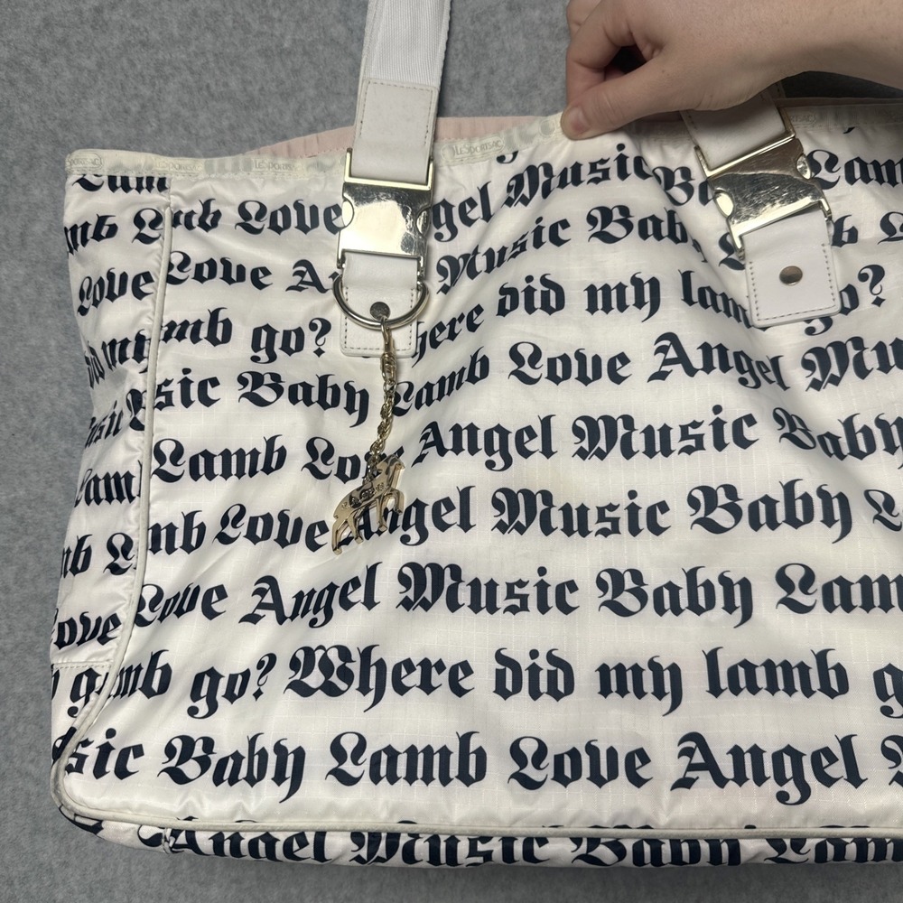 LeSportsac Gwen Stefani L.A.M.B y2k High capacity Tote Bag White/Gold W/ Charm - Picture 2 of 14